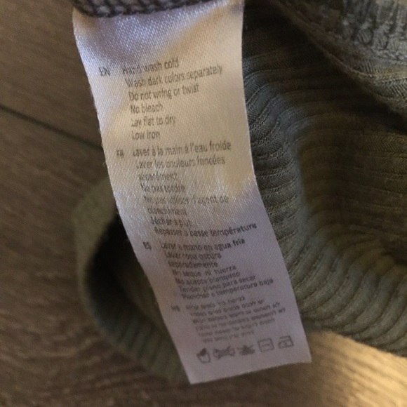 Green Ribbed Dress - Picture 3 of 3